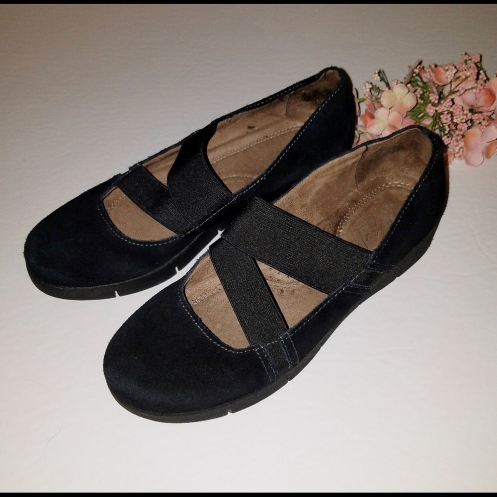ISO Natural Soul suede slip cross straps size 9